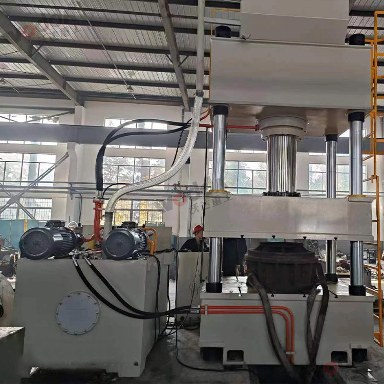 315噸(dūn)汽車配件拉伸液(ye)壓機(圖2) 315噸汽車配(pei)件拉伸液壓機(圖(tú)2)