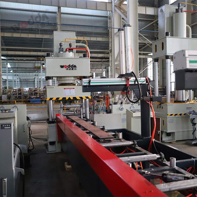 250噸(dun)錨杆托盤液(ye)壓機(圖1) 250噸錨(mao)杆托盤液壓(yā)機(圖1)