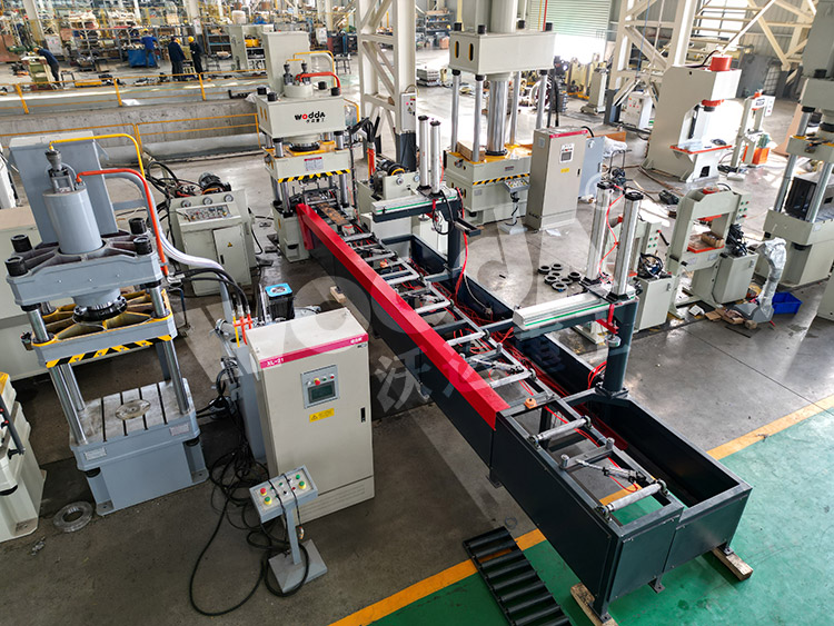 250噸錨杆托(tuo)盤生産線(圖(tu)3) 250噸錨杆托盤(pán)生産線(圖3)