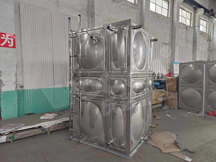 方(fang)形不鏽鋼水箱 方(fang)形不鏽鋼水箱