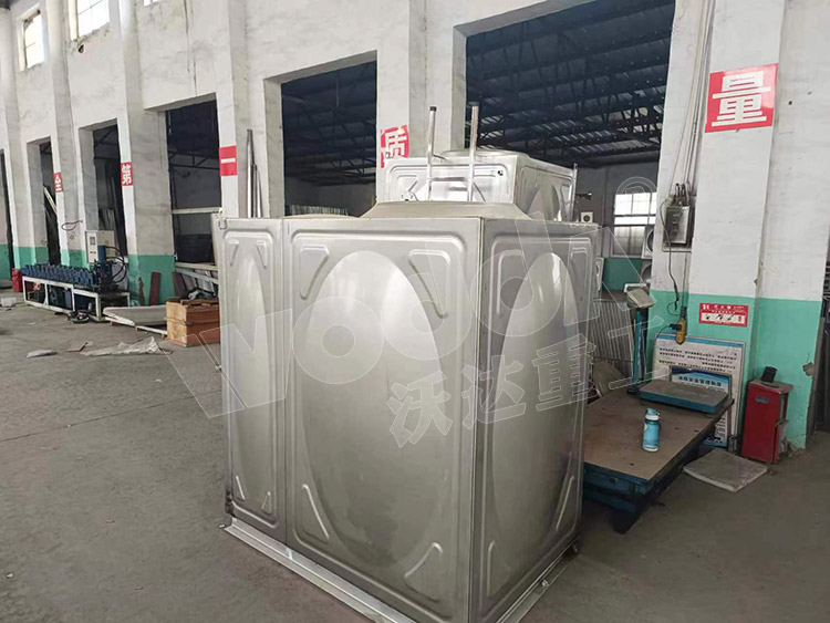 方(fāng)形不鏽鋼水箱 方(fāng)形不鏽鋼水箱