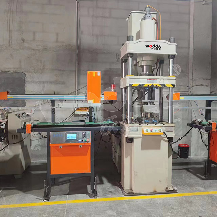 100噸不鏽鋼(gang)廚具拉伸液(yè)壓機 100噸不鏽(xiù)鋼廚具拉伸(shēn)液壓機