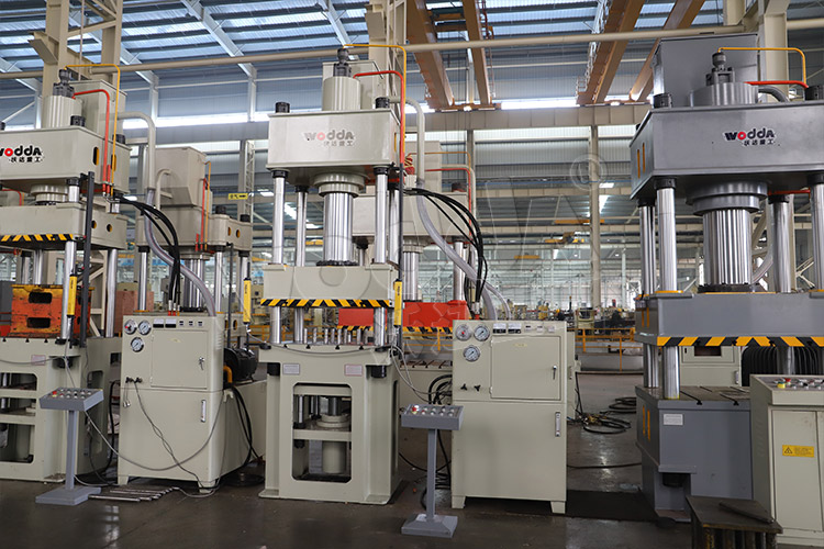 150噸拉(la)伸機 150噸拉(lā)伸機