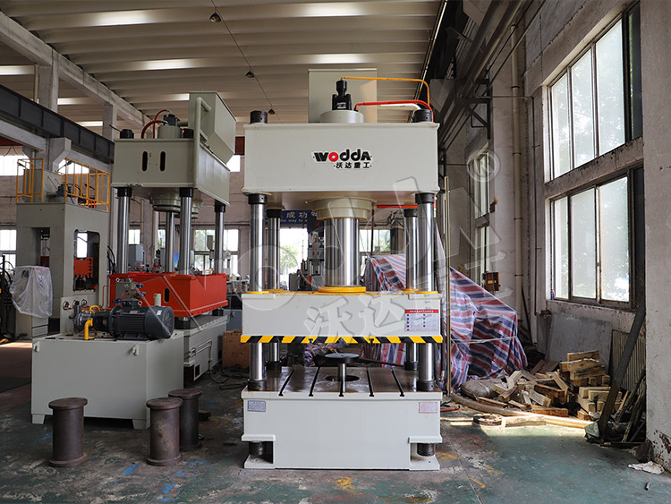 250噸拉伸液壓(ya)機 250噸拉伸液壓(yā)機