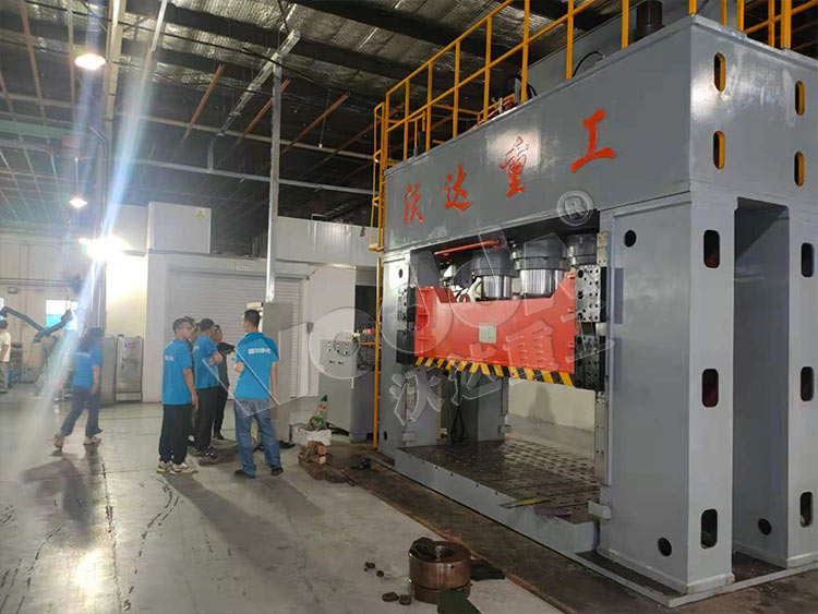 1000噸框架式(shi)液壓機 1000噸框(kuàng)架式液壓機(jī)