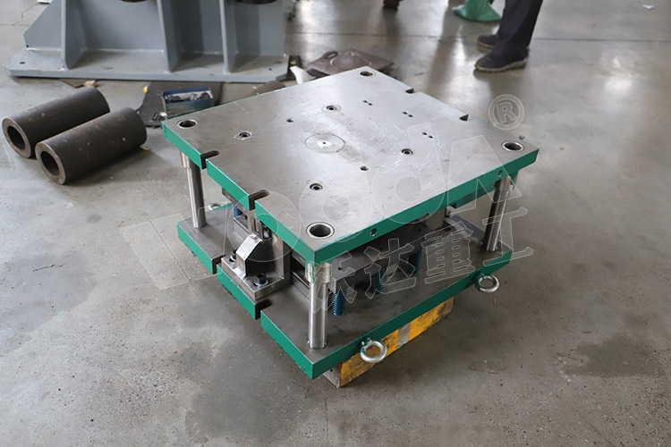 錨杆(gan)托盤模具 錨杆托(tuo)盤模具