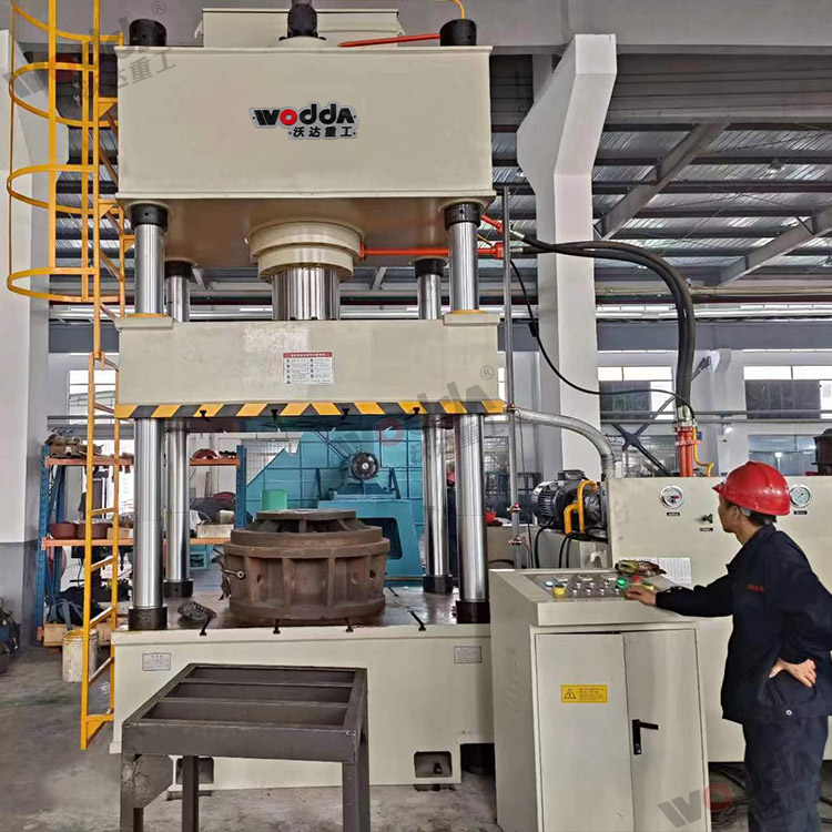 315噸(dun)汽車配件拉伸液(ye)壓機 315噸汽車配件(jiàn)拉伸液壓機