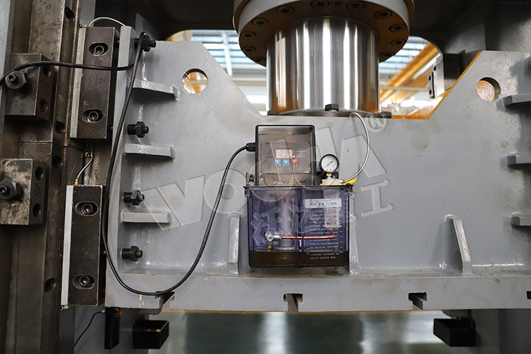 框架液壓(yā)機導軌