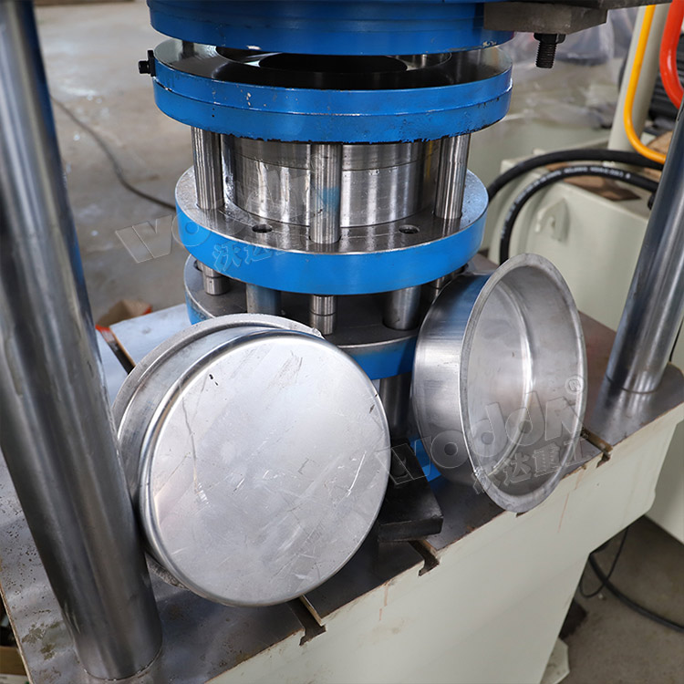 100噸四(si)柱拉伸(shen)液壓機(ji)(模具) 100噸(dun)四柱拉(lā)伸液壓(ya)機(模具(ju))