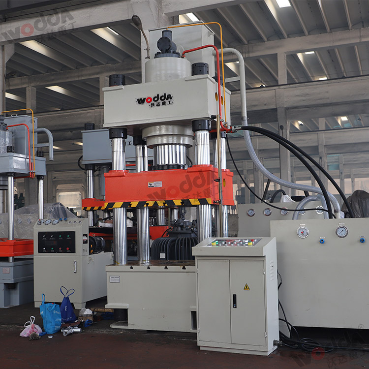 500噸動力電池(chí)電芯鋁殼拉(lā)伸液壓機 500噸(dūn)動力電池電(dian)芯鋁殼拉伸(shēn)液壓機