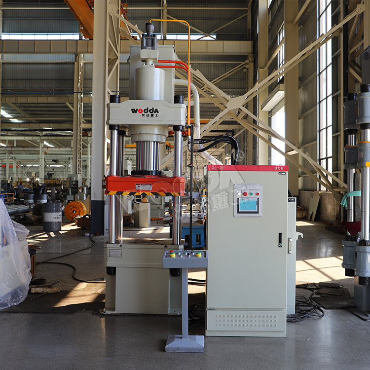 200噸(dūn)四柱拉(la)伸液壓(yā)機 200噸四(sì)柱拉伸(shen)液壓機(ji)