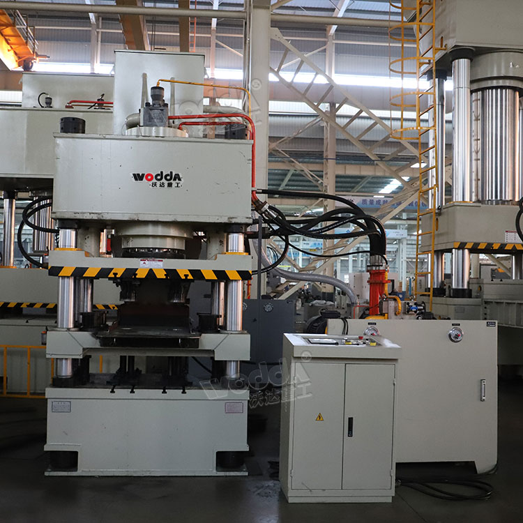 400噸牛羊舔(tiǎn)磚液壓機 400噸牛羊(yáng)舔磚液壓機