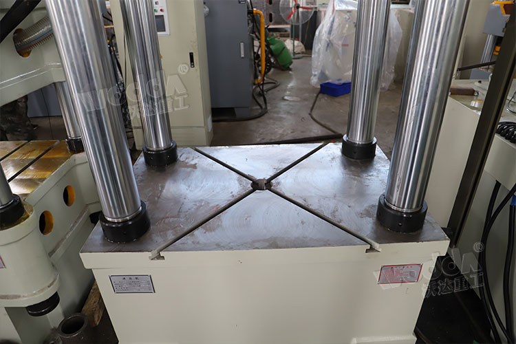 工作台(tái)（T型槽）