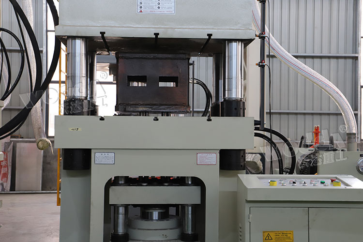 500噸液壓機液壓(yā)墊(多頂杆) 500噸液壓(ya)機液壓墊(多頂杆(gǎn))