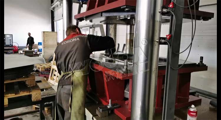 灰鬥車小(xiao)推車車鬥模具 灰(hui)鬥車小推車車鬥(dou)模具