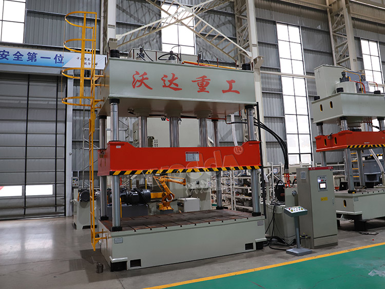 315噸汽(qi)車内飾件(jian)成型液壓(ya)機 315噸汽車(che)内飾件成(cheng)型液壓機(ji)