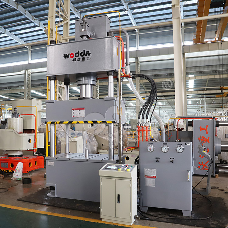 200噸标準(zhun)型四柱拉伸(shen)液壓機 200噸标(biao)準型四柱拉(la)伸液壓機