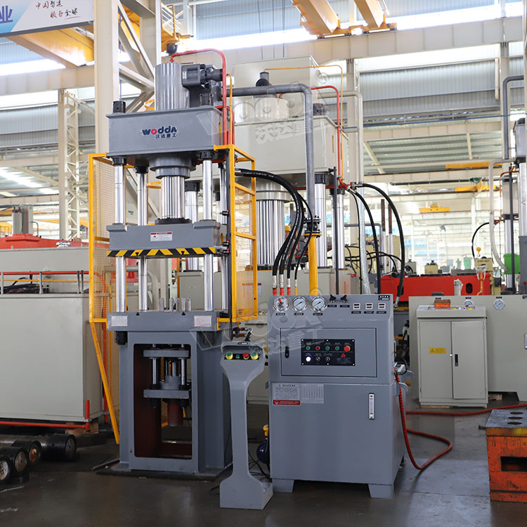 100噸四柱(zhu)液壓機 100噸(dun)四柱液壓(ya)機