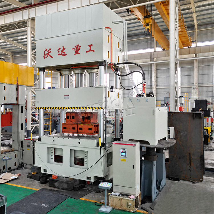 1000噸四柱液(yè)壓機帶液壓(yā)墊 1000噸四柱液(ye)壓機帶液壓(yā)墊