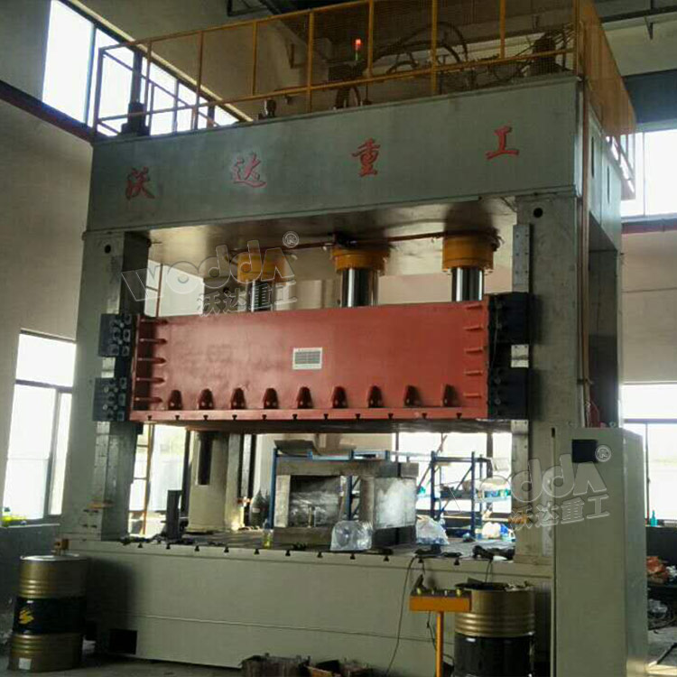 800噸框架(jià)式液壓機(jī) 800噸框架式(shì)液壓機