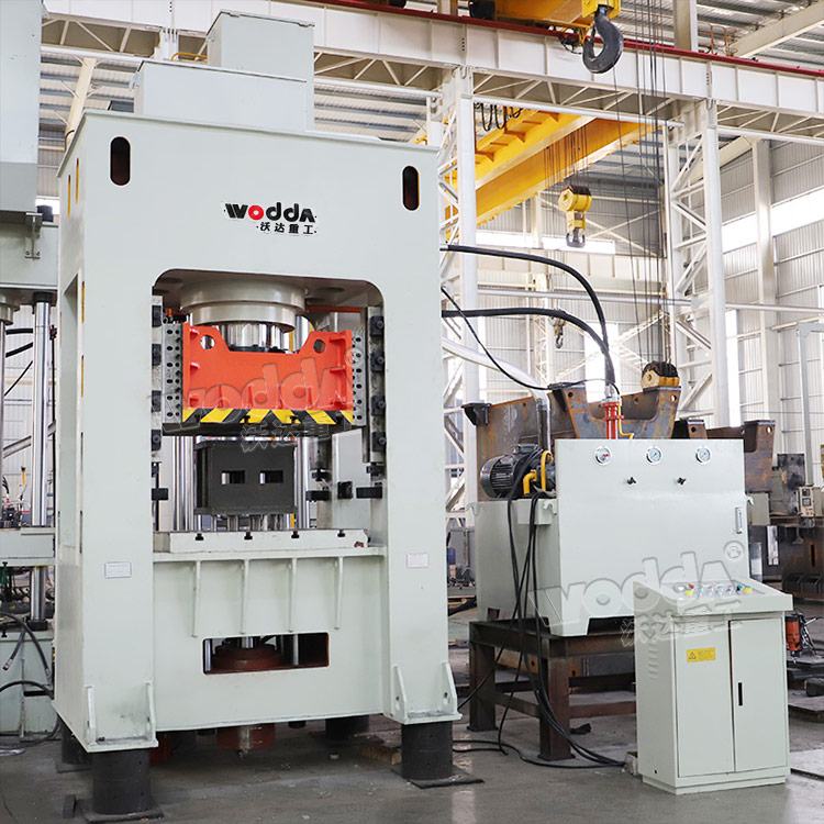 630噸框架式(shì)液壓機 630噸(dūn)框架式液(yè)壓機