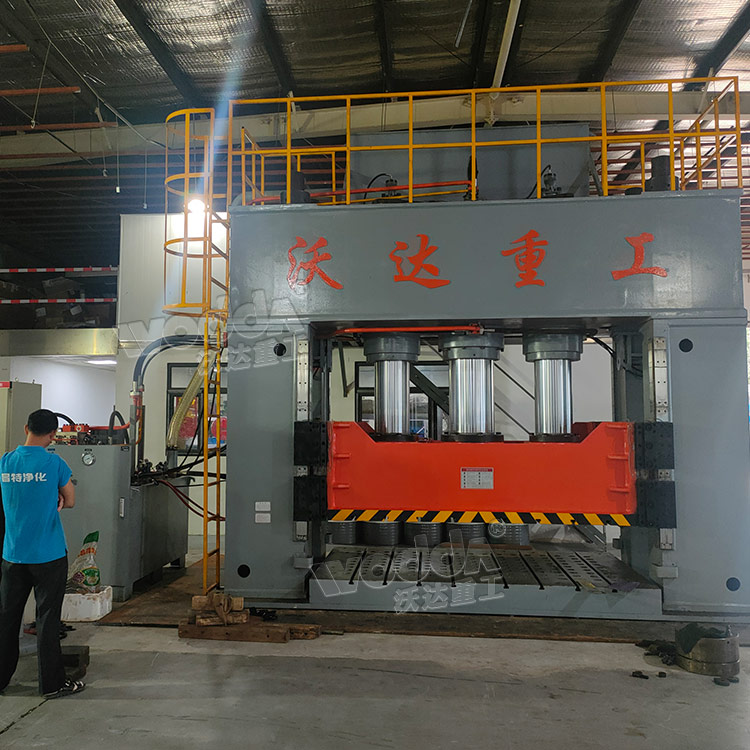 1000噸薄闆(pǎn)拉伸液壓(yā)機 1000噸薄闆(pǎn)拉伸液壓(yā)機