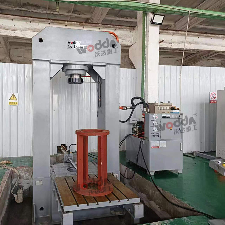 315T龍門液(yè)壓機 315T龍門液(yè)壓機