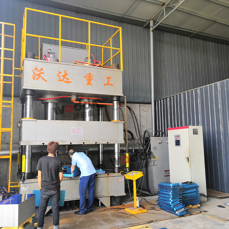 500噸(dun)不鏽鋼托(tuō)盤拉伸機(ji) 500噸不鏽鋼(gāng)托盤拉伸(shen)機