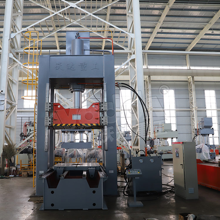 龍門框架式(shì)電機轉子軸(zhou)承壓裝液壓(yā)機.jpg 龍門框架(jià)式電機轉子(zi)軸承壓裝液(yè)壓機.jpg