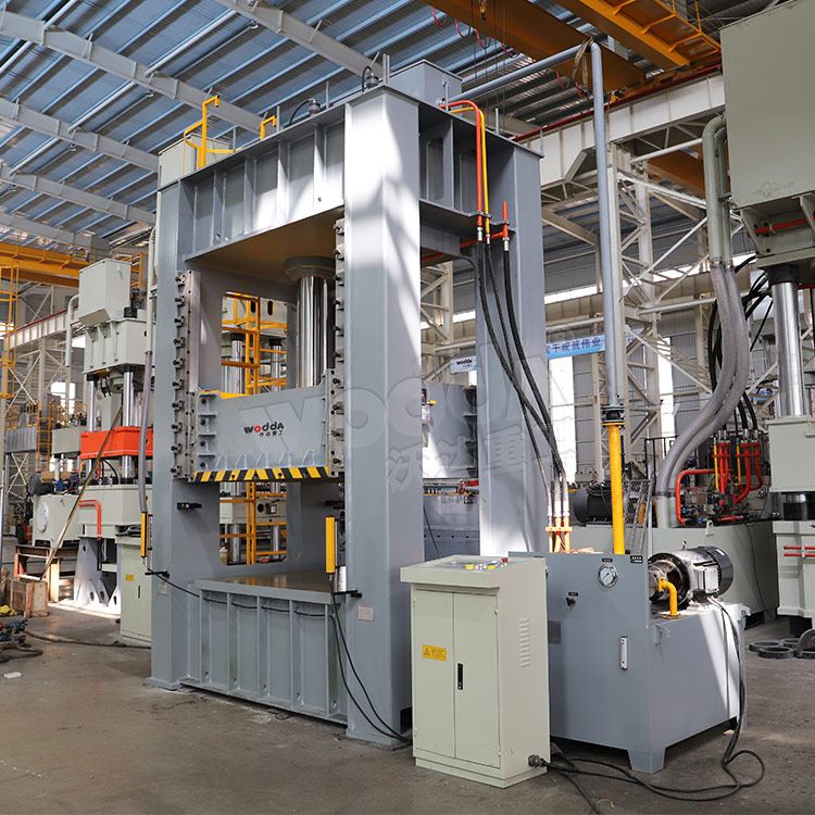 框架(jia)式汽車钣金件液(yè)壓機 框架式汽車(chē)钣金件液壓機