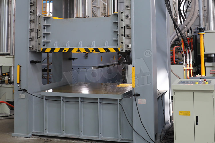 工作台及(ji)光栅保護裝置 工(gong)作台及光栅保護(hù)裝置