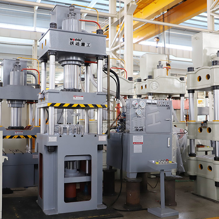 200噸三梁四柱(zhù)拉伸機 200噸三(san)梁四柱拉伸(shēn)機