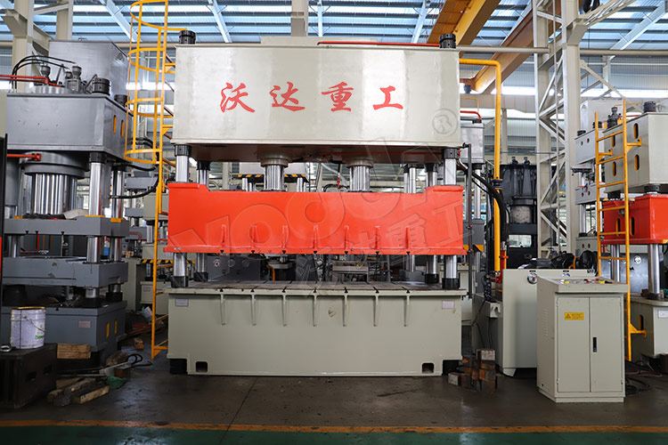 大台面315噸(dun)汽車内飾件液壓(yā)機 大台面315噸汽車(chē)内飾件液壓機