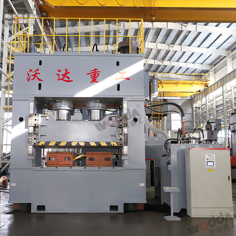 2000噸框架式(shi)液壓機 2000噸(dūn)框架式液(yè)壓機