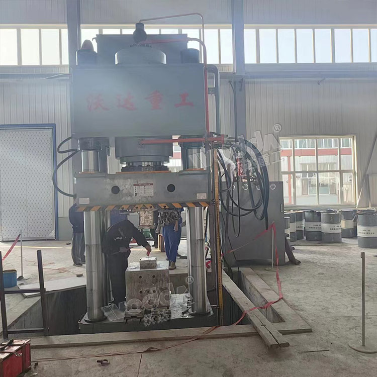 匣缽成型(xíng)液壓機 匣(xiá)缽成型液(ye)壓機