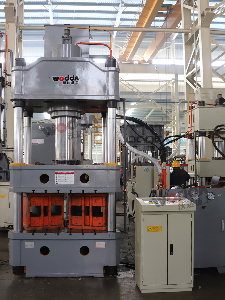 315噸國(guó)标四柱液壓(ya)機 315噸國标四(sì)柱液壓機