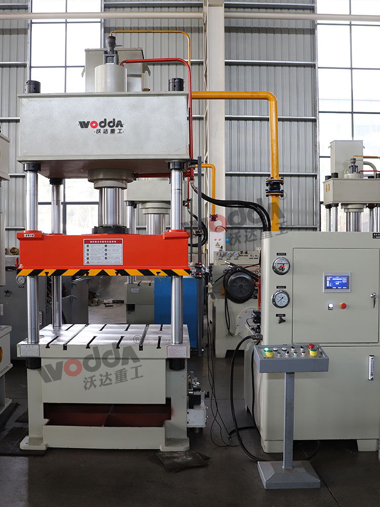 100噸四柱液(ye)壓機 100噸四柱(zhù)液壓機