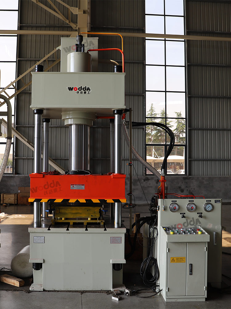 200噸四柱液壓(yā)機 200噸四柱液(ye)壓機