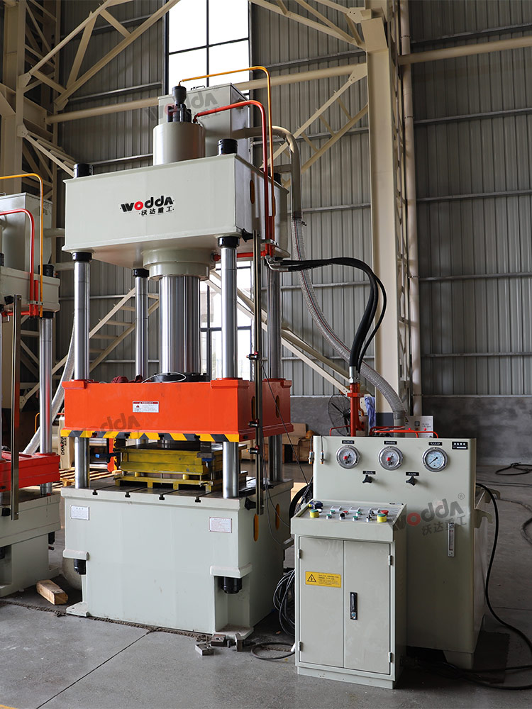 200噸不鏽(xiù)鋼闆拉伸液(yè)壓機 200噸不鏽(xiù)鋼闆拉伸液(ye)壓機