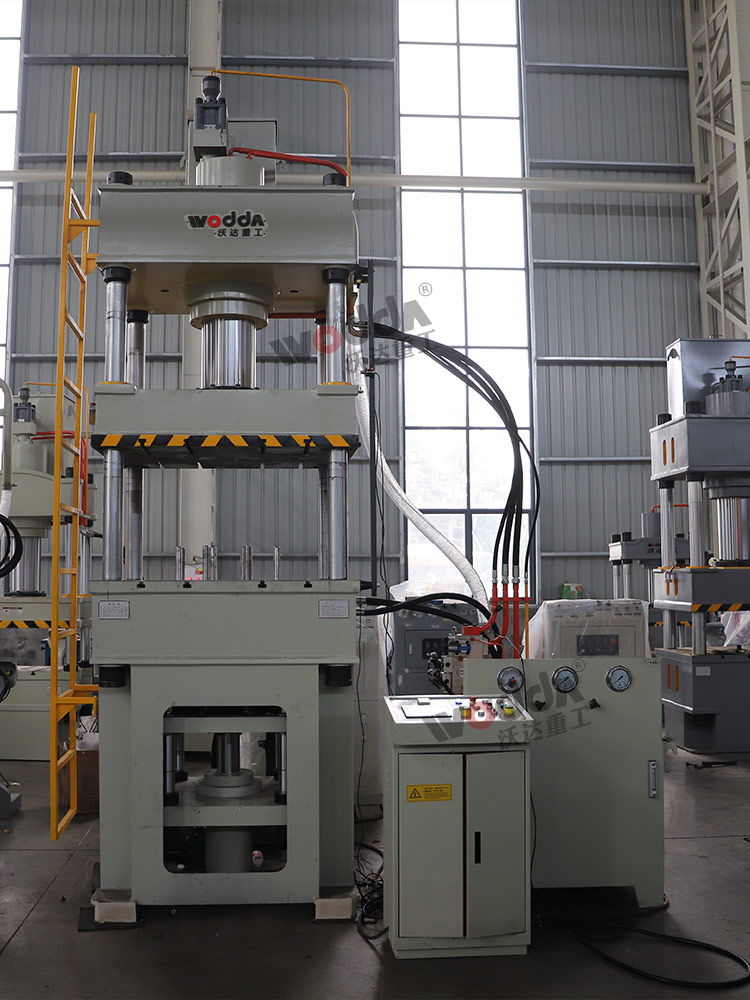 200噸(dun)液壓頂拉伸機 200噸(dun)液壓頂拉伸機