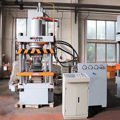 粉末成型(xíng)液壓機_四梁(liáng)四柱液壓機(ji)價格