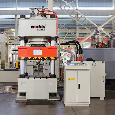 400噸(dūn)錨杆托盤(pán)生産線