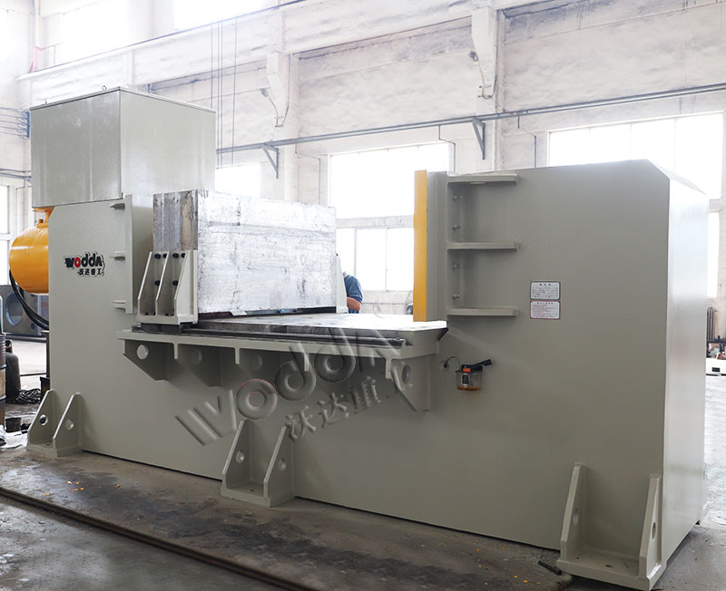 卧式單臂液壓機(jī) 卧式單臂液壓機(ji)