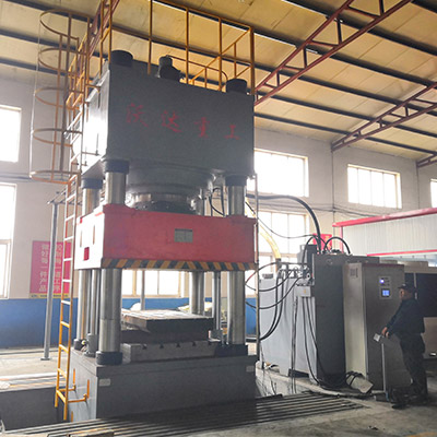 2000噸汽車離合(hé)器外殼拉伸(shēn)液壓機